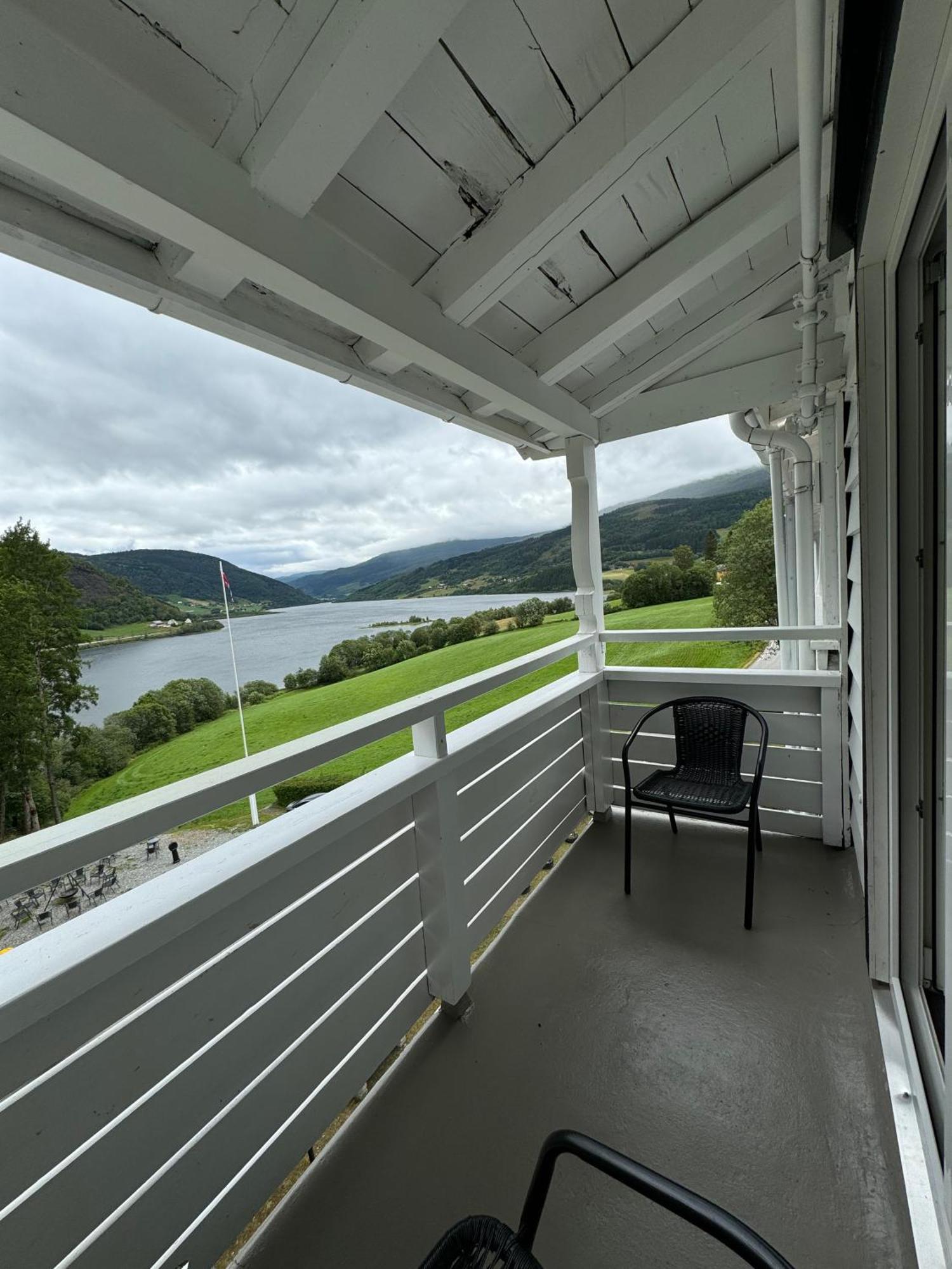 Lilandtunet Gjestgiveri Liland  Экстерьер фото